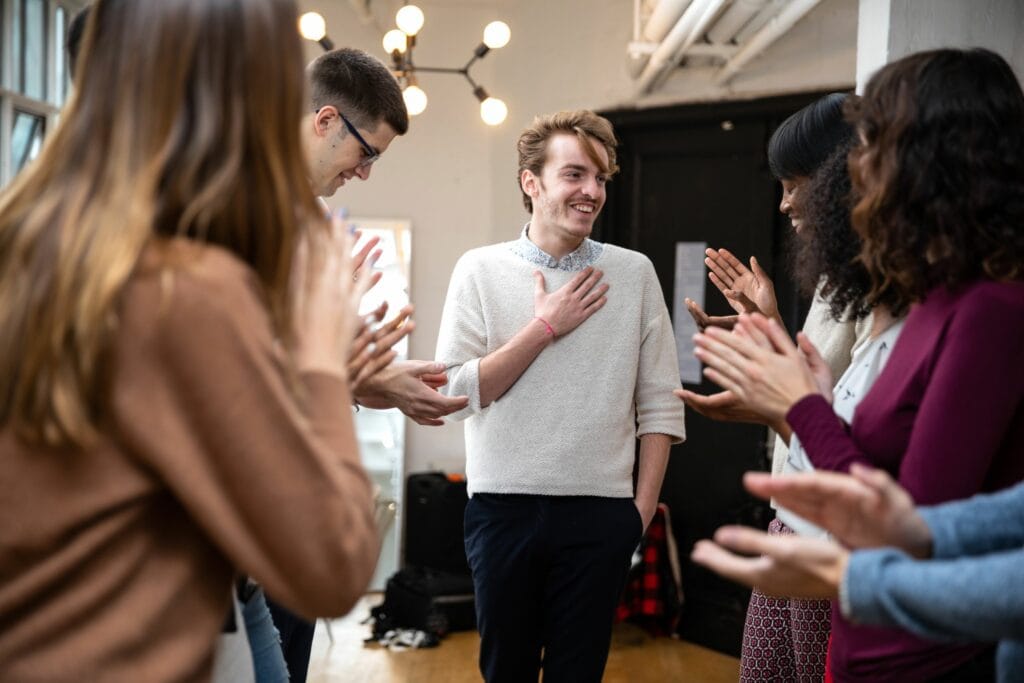 How to Provide A Warm Welcome to New Employees: 6 Steps 42 How to Provide A Warm Welcome to New Employees