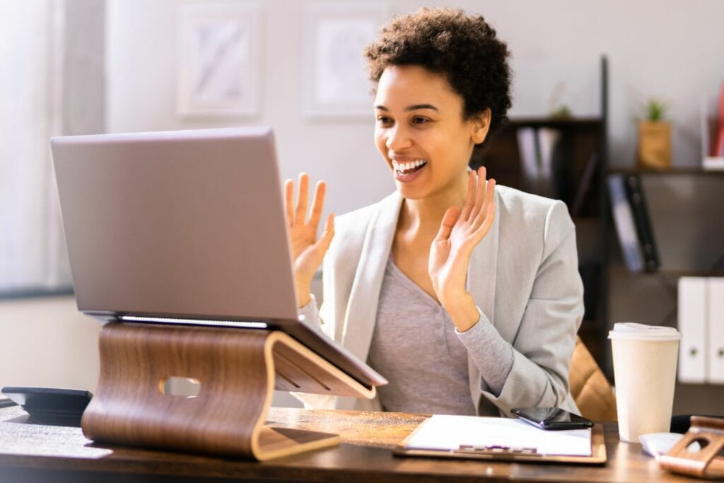 Everything You Need to Know About Doing One-Way Video Interviews: Wamly 11 Everything You Need to Know About Doing One-Way Video Interviews: Wamly